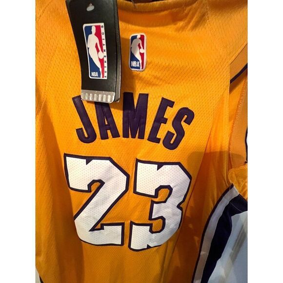 Nike Wish Los Angeles Lakers LeBron James 23 Jersey Men's XL (52) - Picture 8 of 9